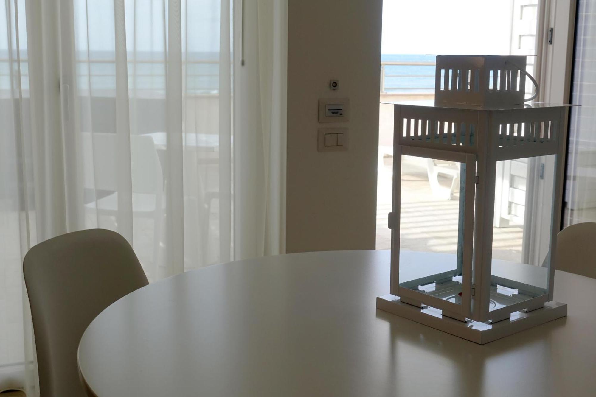 Hotel E Residence Il Faro 아시아롤리 외부 사진