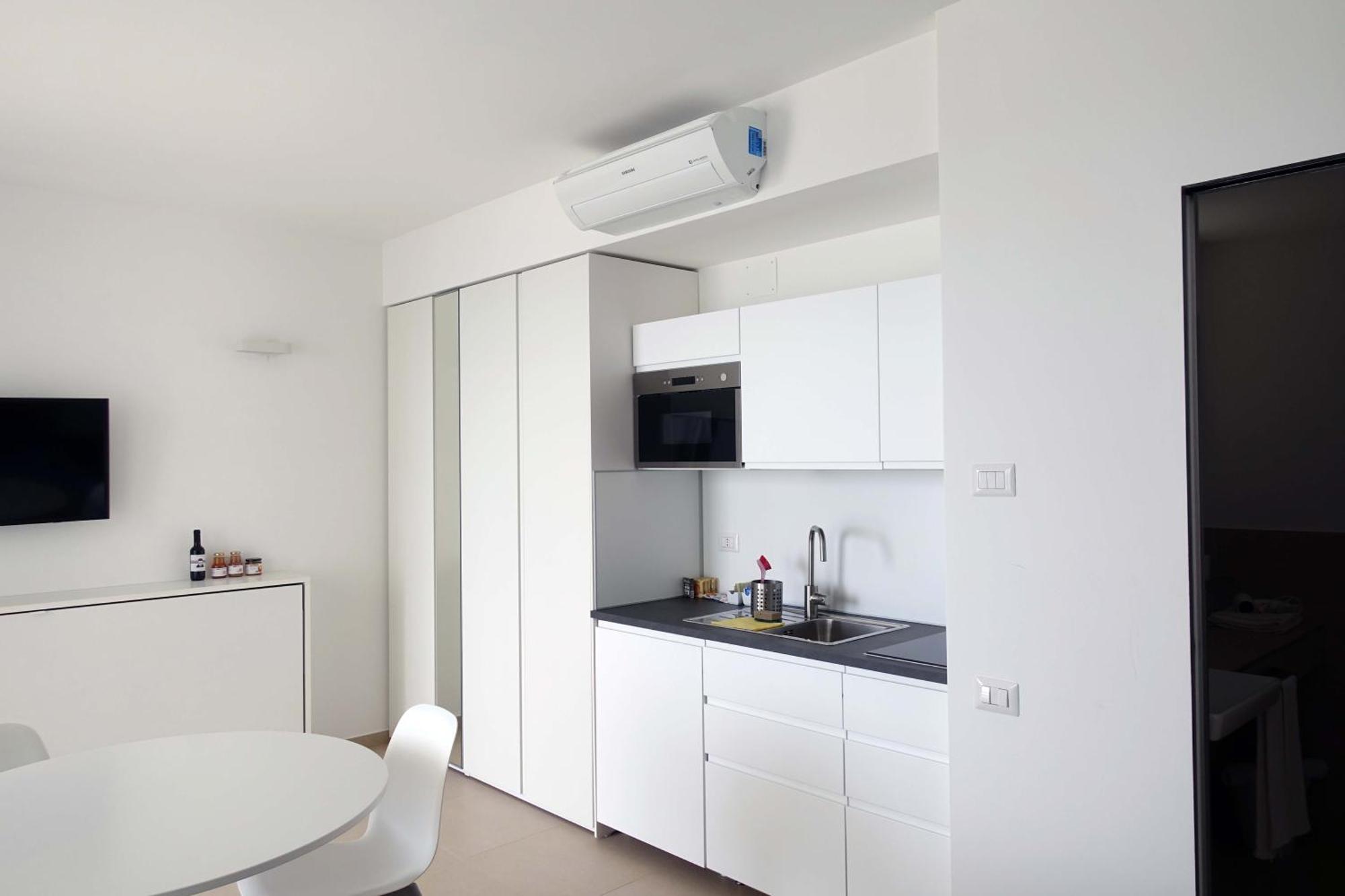 Hotel E Residence Il Faro 아시아롤리 외부 사진