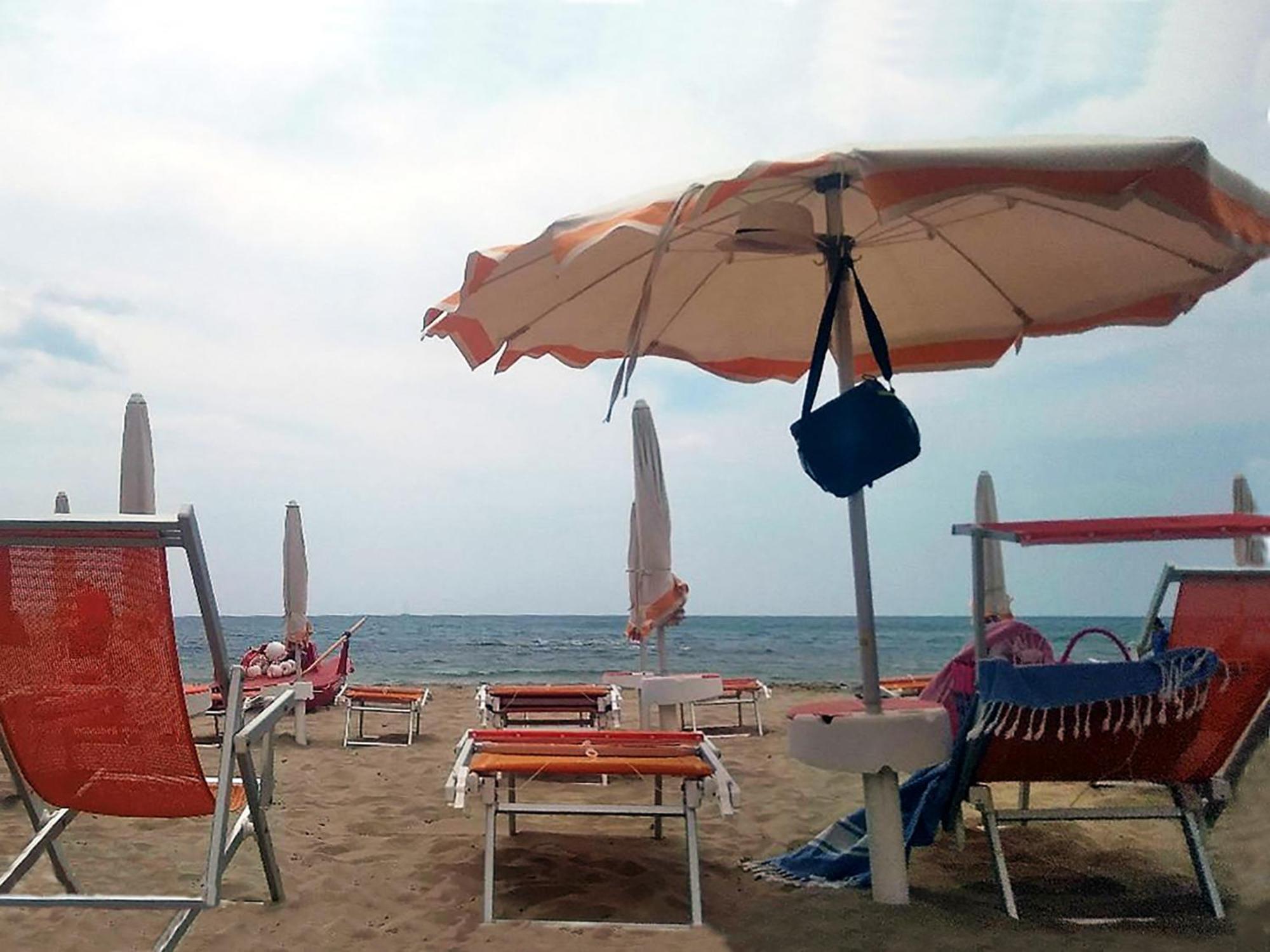 Hotel E Residence Il Faro 아시아롤리 외부 사진